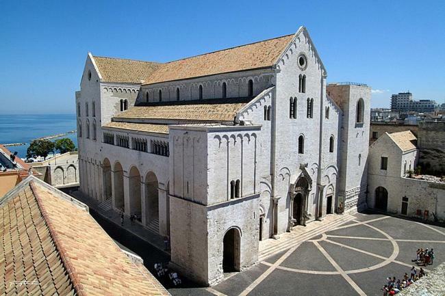 Il Centro Apartments Bari Exteriör bild